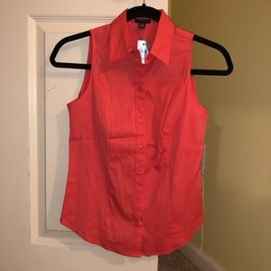 Ann Taylor sleeveless button down shirt